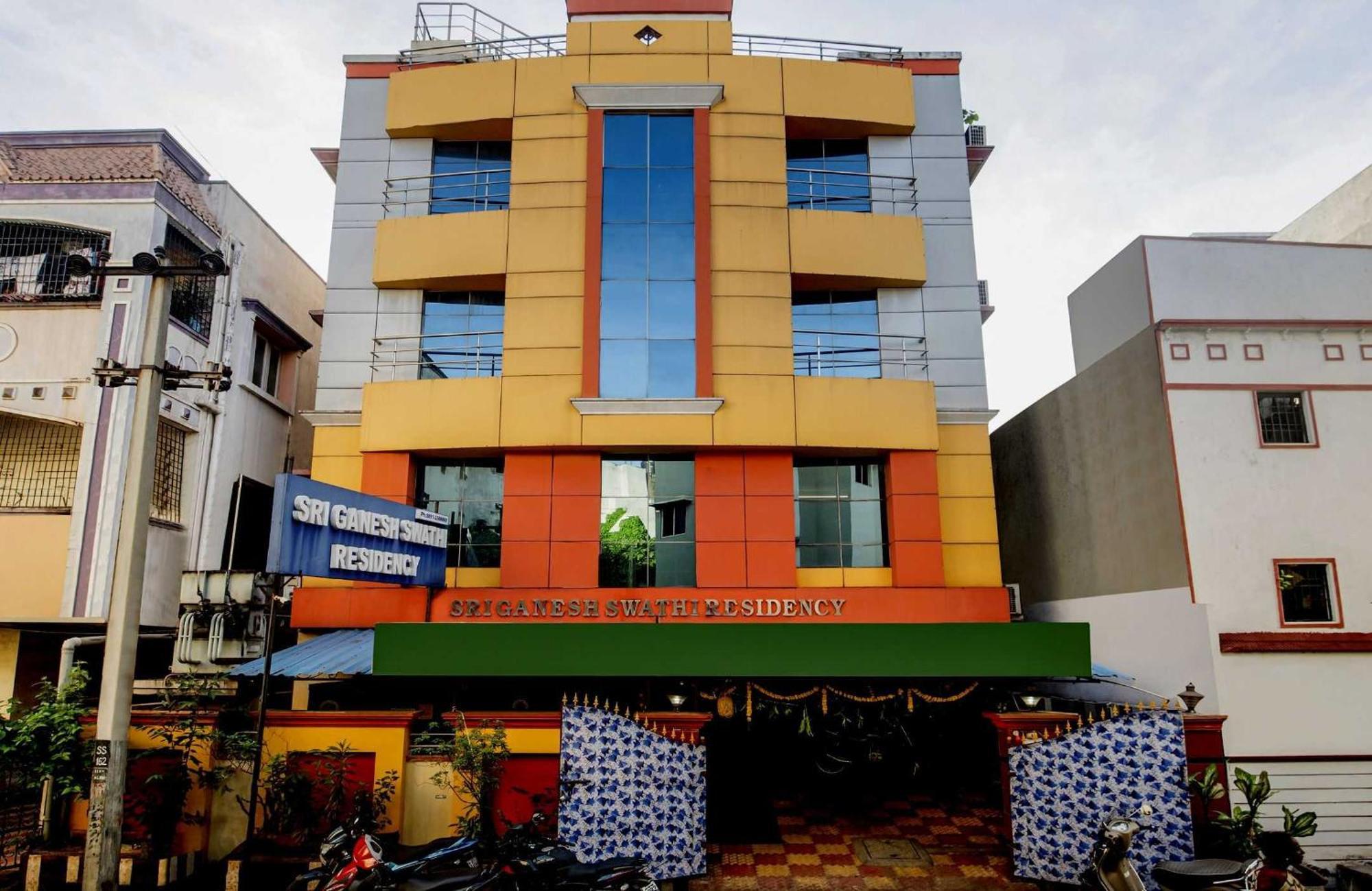 Hotel SPOT ON 76264 Sgs Residency Visakhapatnam Exterior foto