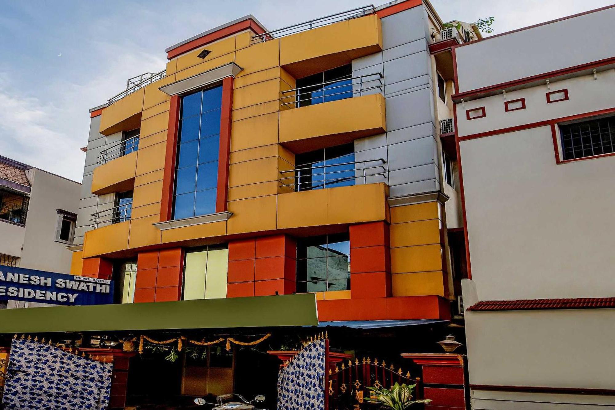 Hotel SPOT ON 76264 Sgs Residency Visakhapatnam Exterior foto