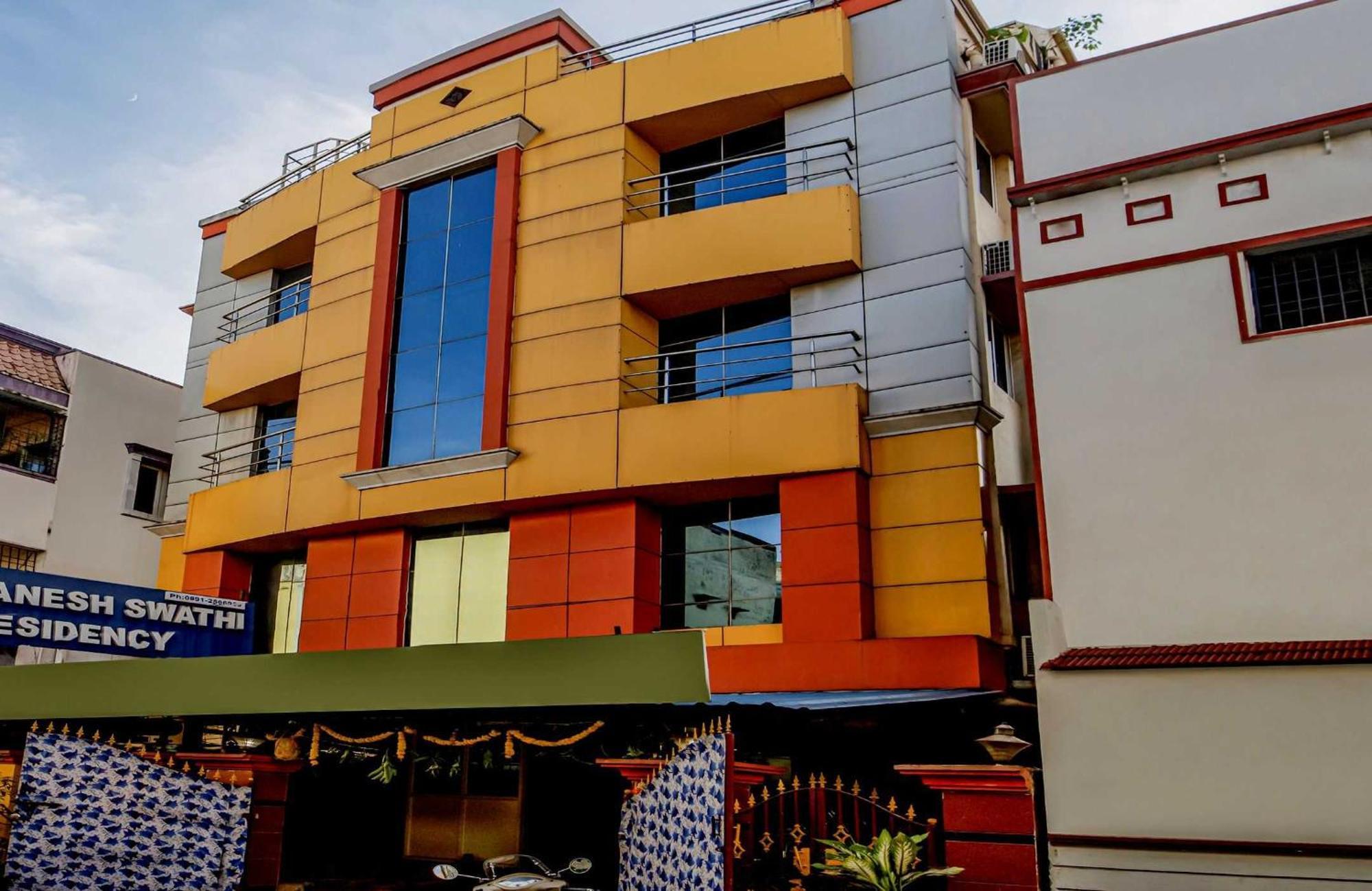 Hotel SPOT ON 76264 Sgs Residency Visakhapatnam Exterior foto